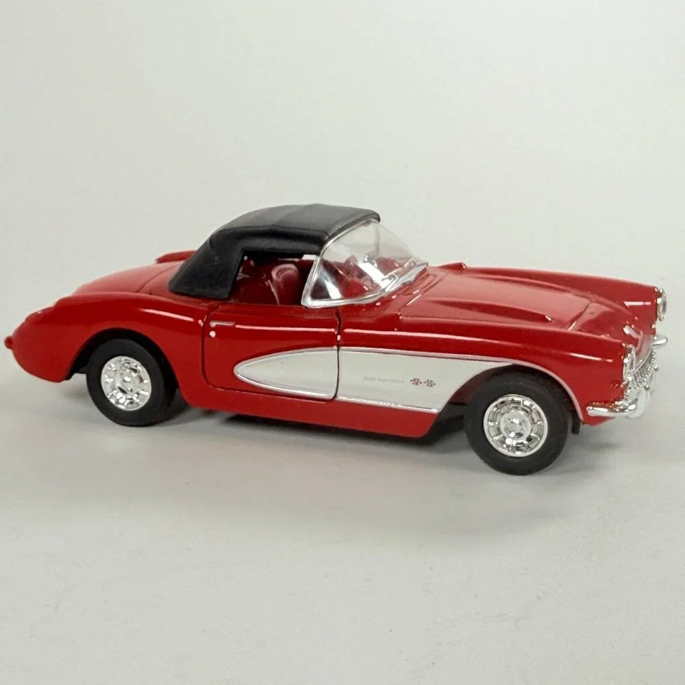 Welly 1957 Chevrolet Corvette Convertible DieCast 1:36  Red Silver damaged